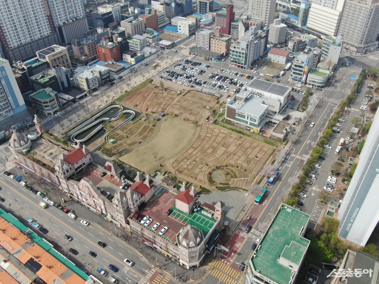 시흥시(시장 임병택)는 3일 월곶역 인근 복합개발 랜드마크 조성을 위한 ‘월곶동 995번지 복합개발사업’ 민간사업자 공모에 총 9개 업체가 참가 의향서를 제출했다고 밝혔다(현장 전경). 사진제공|시흥시