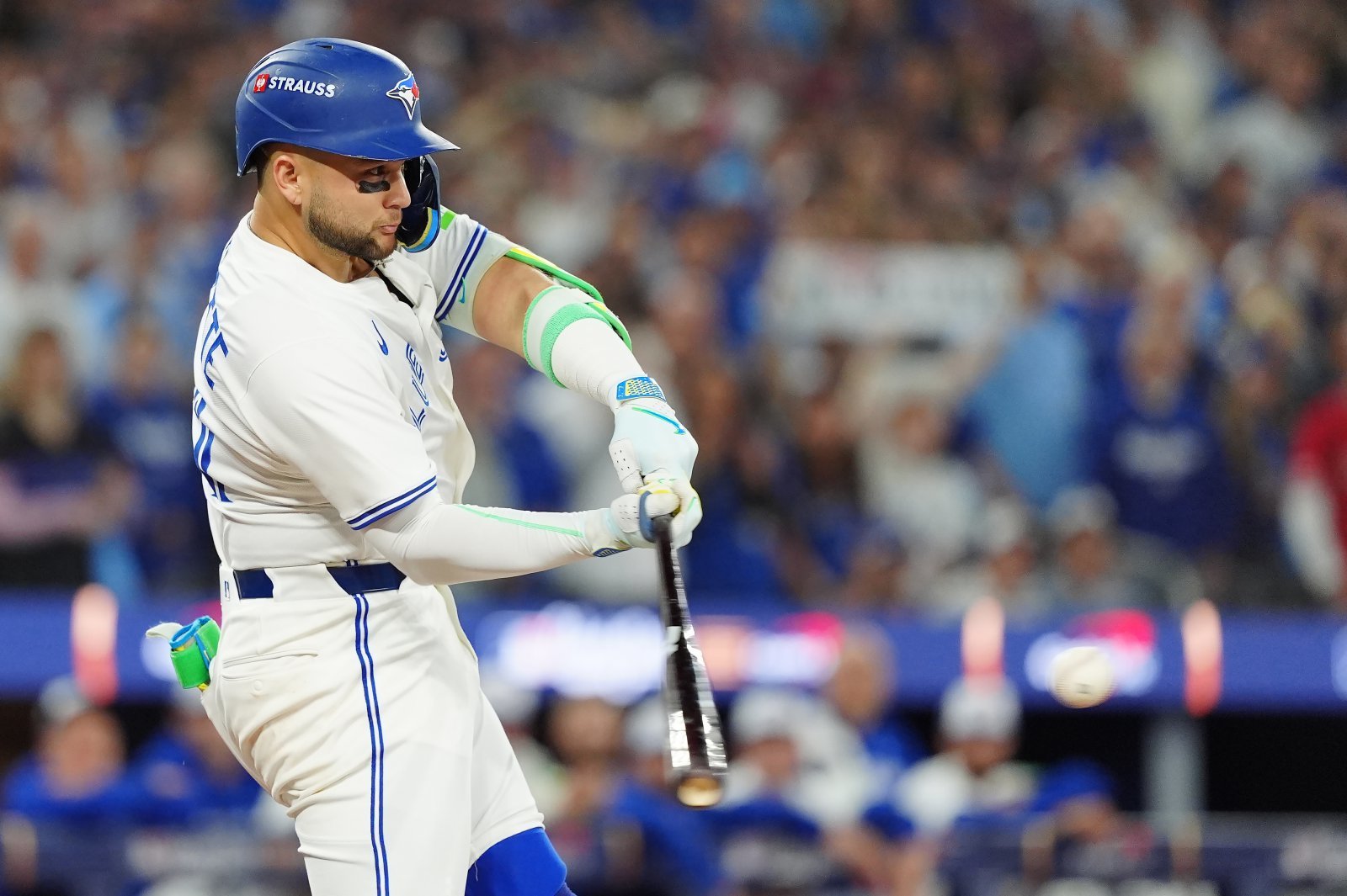 보 비셋(사진)은 뛰어난 타격 능력에도 불안한 수비 탓에 유격수로 높은 평가를 받지 못한다. 그가 포지션을 바꾼다면, FA 시장서 경쟁하는 김하성에게 호재가 될 전망이다. AP뉴시스