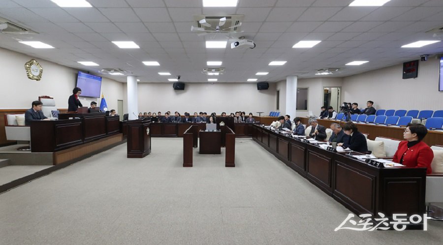 인천 동구의회, 제289회 제2차 정례회 제2차 본회의에서 구정질문을 진행했다. 사진제공|인천 동구의회