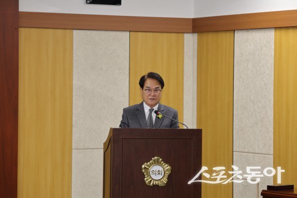 김하수 청도군수가 제314회 청도군의회 제2차 정례회에서 시정연설을 하고있다. 사진제공 ㅣ 청도군