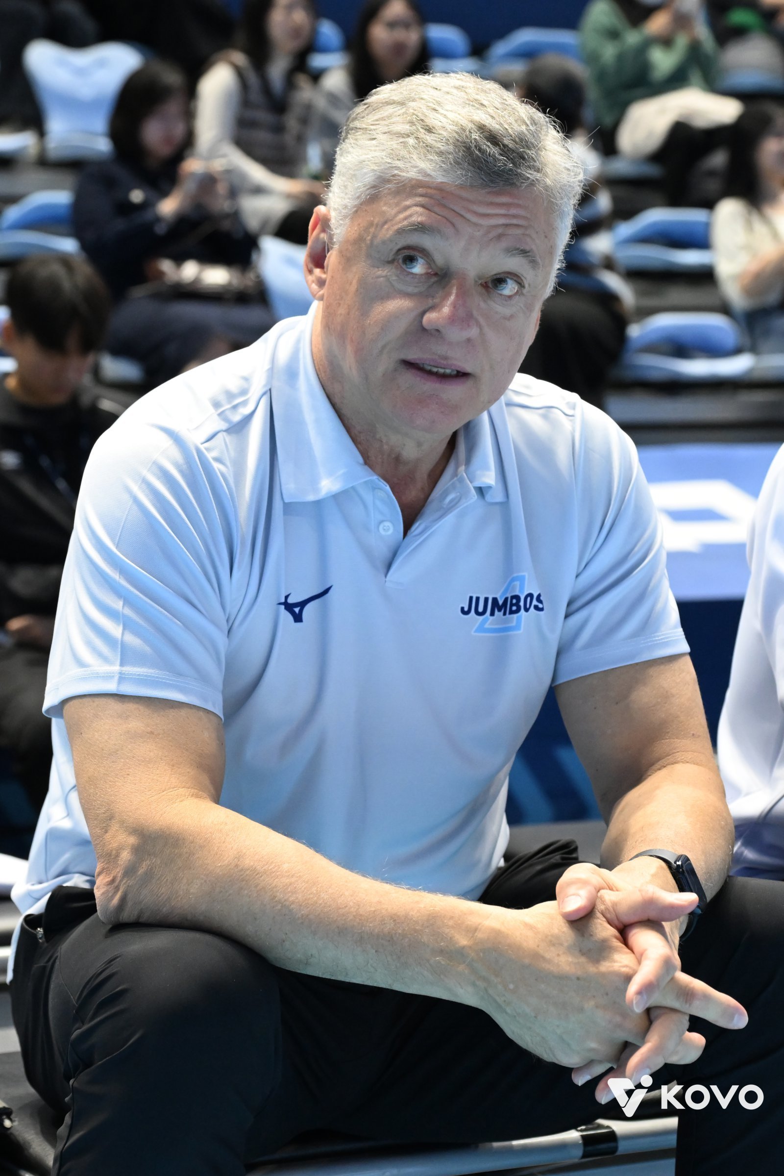 헤난 대한항공 감독은 부임 첫 시즌 주전 위주 기용으로 팀의 선두 질주를 이끌고 있다. 사진제공│KOVO