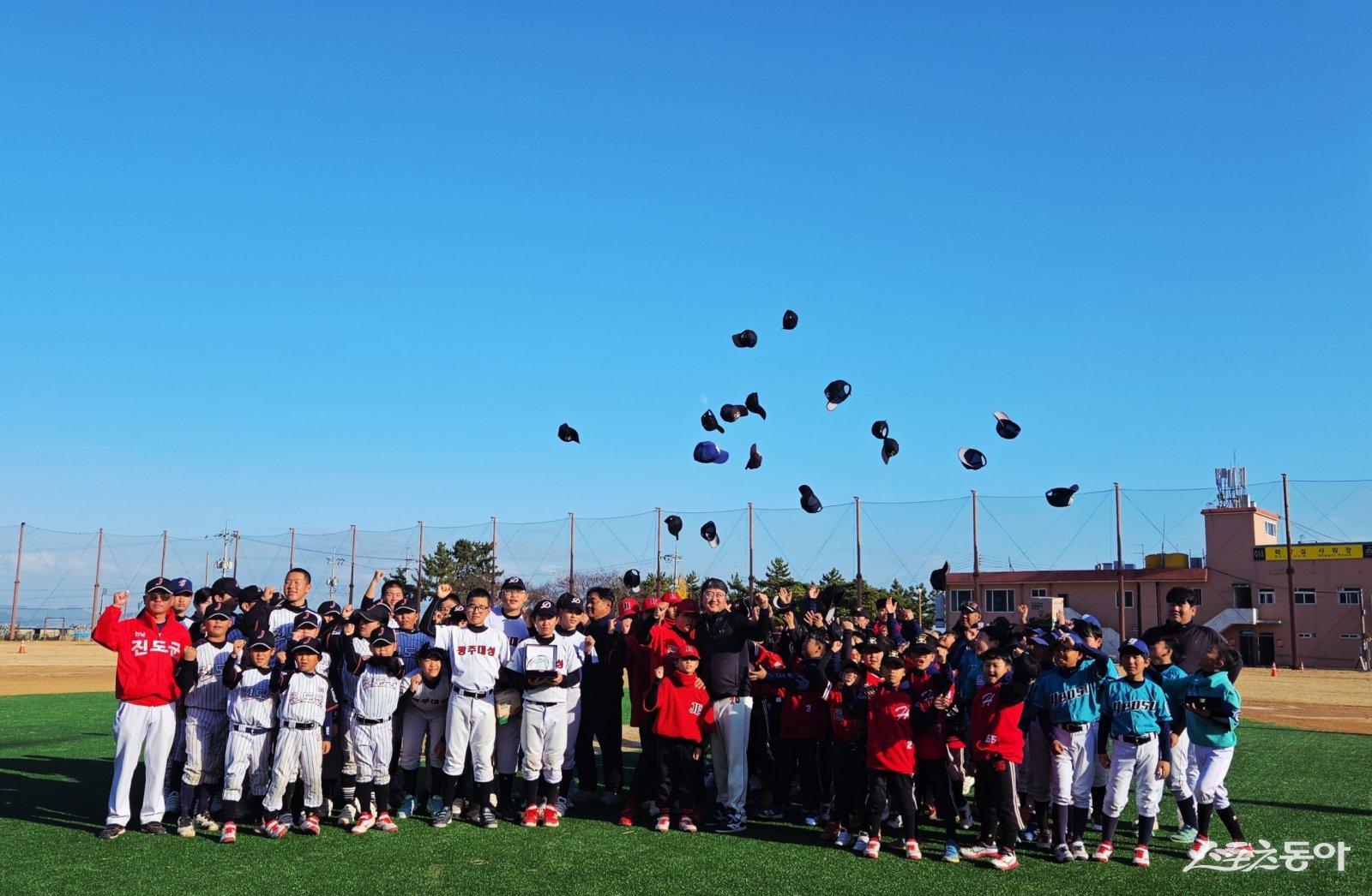 진도군체육회클럽 야구부가 진도체육회장배 광주·전남 유소년야구대회에서 우승을 차지했다. 사진제공=진도군