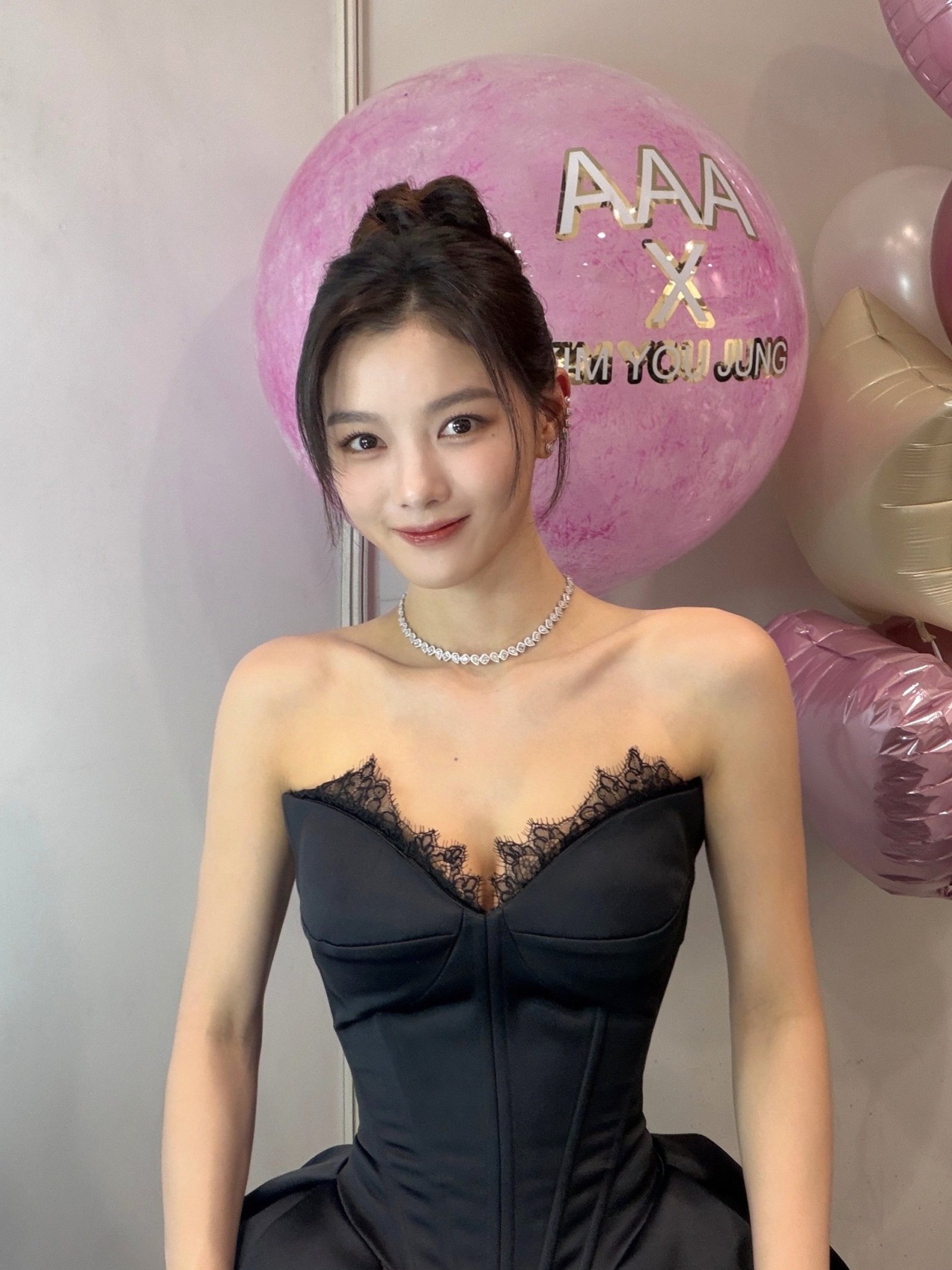 kim yoo jung baeksang