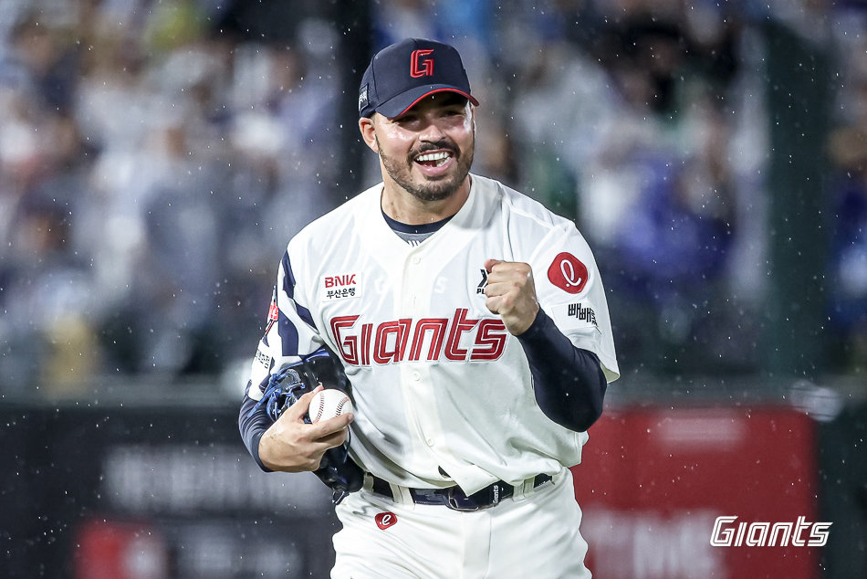 올 시즌 롯데의 대체 외국인 선수로 활약한 알렉 감보아가 보스턴과 스플릿 계약을 맺었다. 사진제공|롯데 자이언츠