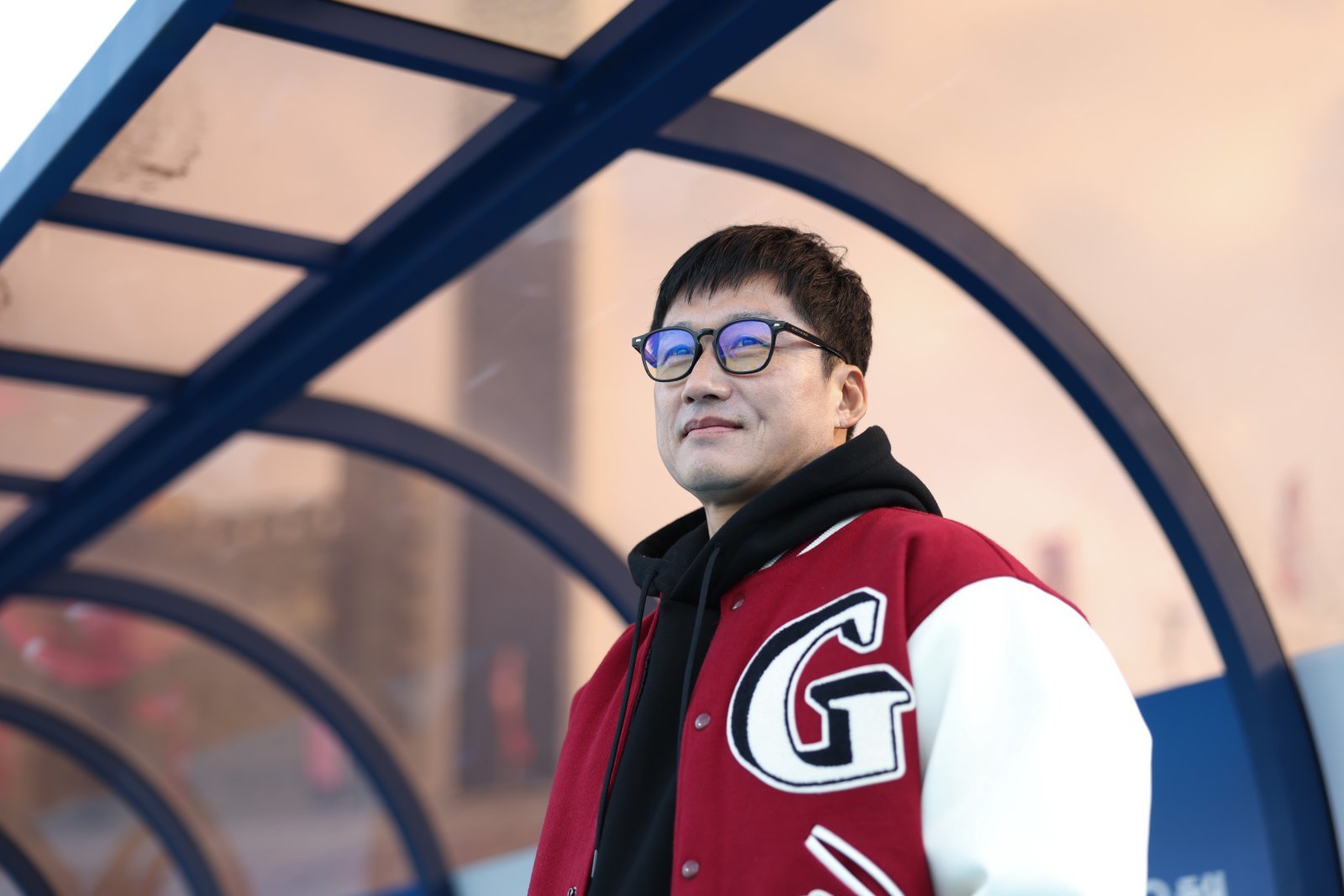 광주는 9일 “지난 4년간 이 감독이 보여준 압도적 성과와 브랜드가치를 인정하며, 시민구단의 재정적 한계 속에서도 최고의 예우를 하겠다”며 최근 이적 가능성이 커지고 있는 이 감독을 붙잡겠다고 선언했다. 사진제공|한국프로축구연맹