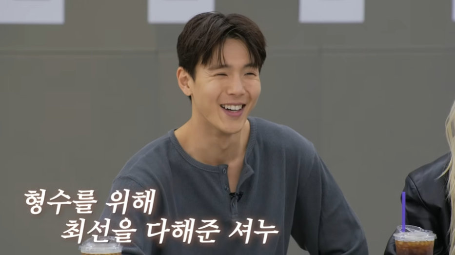 케이윌, '케이사' 클래스 다르네...몬엑에 60만원대 위스키 선물 - 뉴스 썸네일 이미지