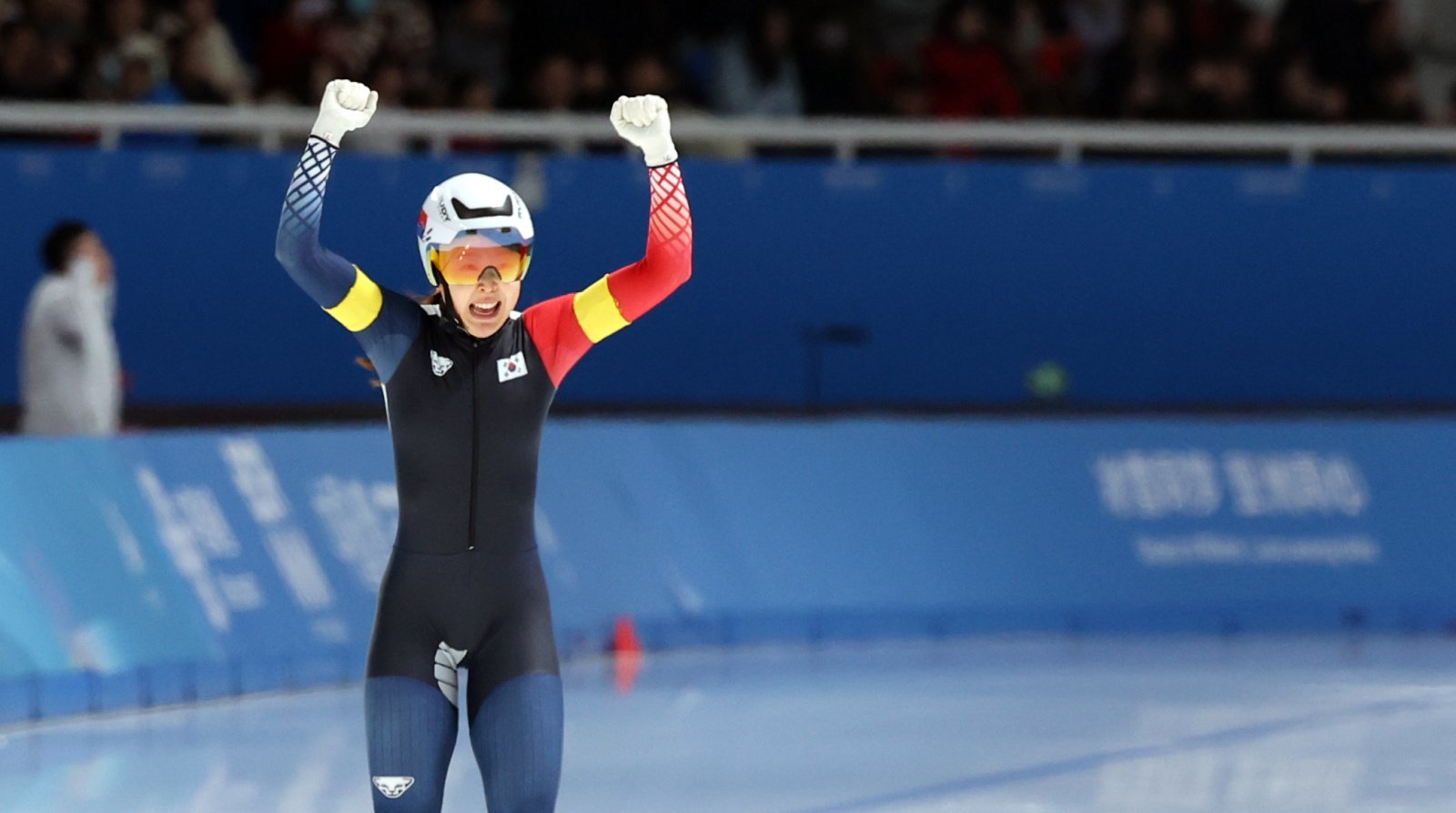 김민선이 15일(한국시간) 노르웨이 하마르에서 막을 내린 올 시즌 스피드스케이팅 월드컵 4차 대회 2차 레이스에서 37초835의 기록으로 동메달을 따내며 올 시즌 첫 월드컵 메달을 목에 걸었다. 뉴시스