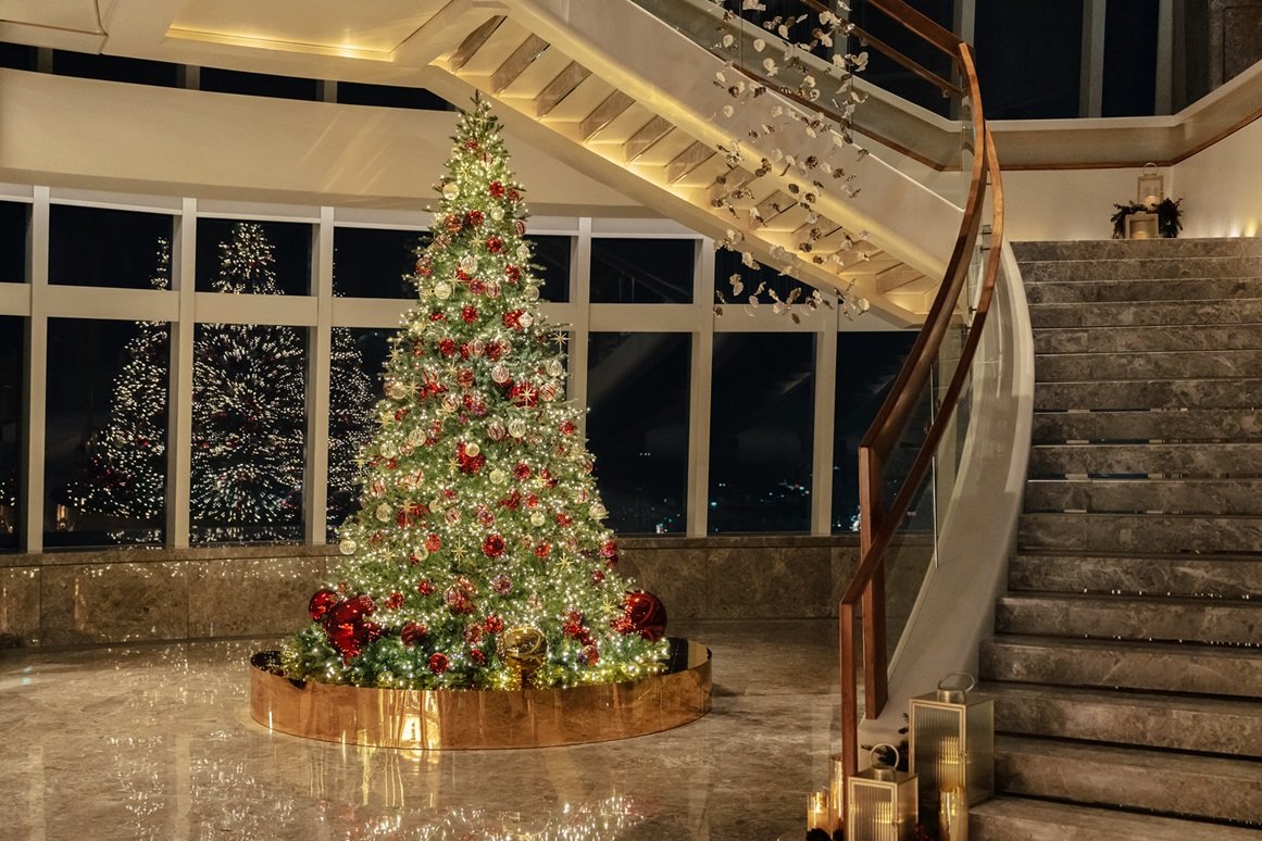 시그니엘 서울, 79층 로비 크리스마스 장식