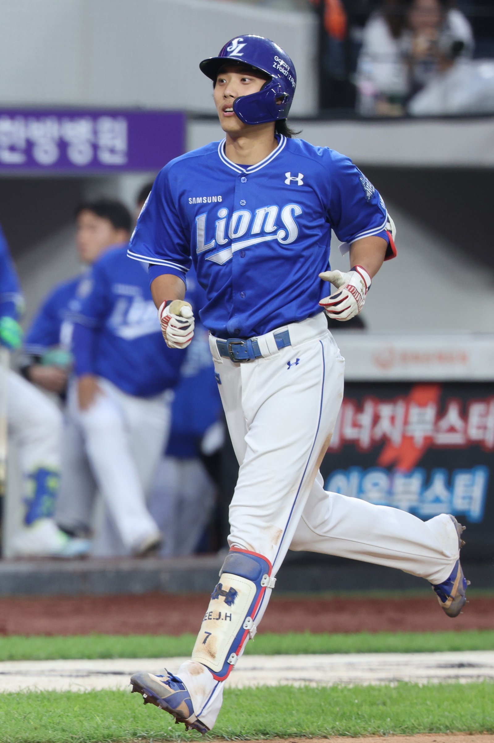 삼성 이재현은 입단 첫해인 2022년 3000만 원이었던 연봉이 올해까지 2억1000만 원으로 7배나 상승했다. 올 시즌의 꾸준한 활약을 앞세워 내년에는 3억 원을 돌파할 수 있을지에 관심이 쏠린다. 뉴시스