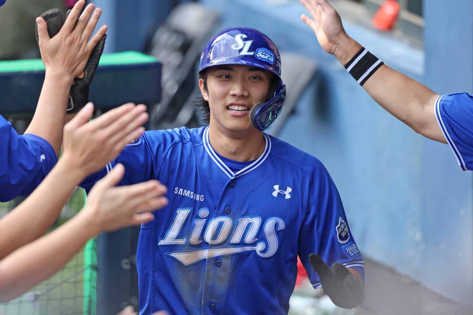 삼성 이재현은 입단 첫해인 2022년 3000만 원이었던 연봉이 올해까지 2억1000만 원으로 7배나 상승했다. 올 시즌의 꾸준한 활약을 앞세워 내년에는 3억 원을 돌파할 수 있을지에 관심이 쏠린다. 뉴시스