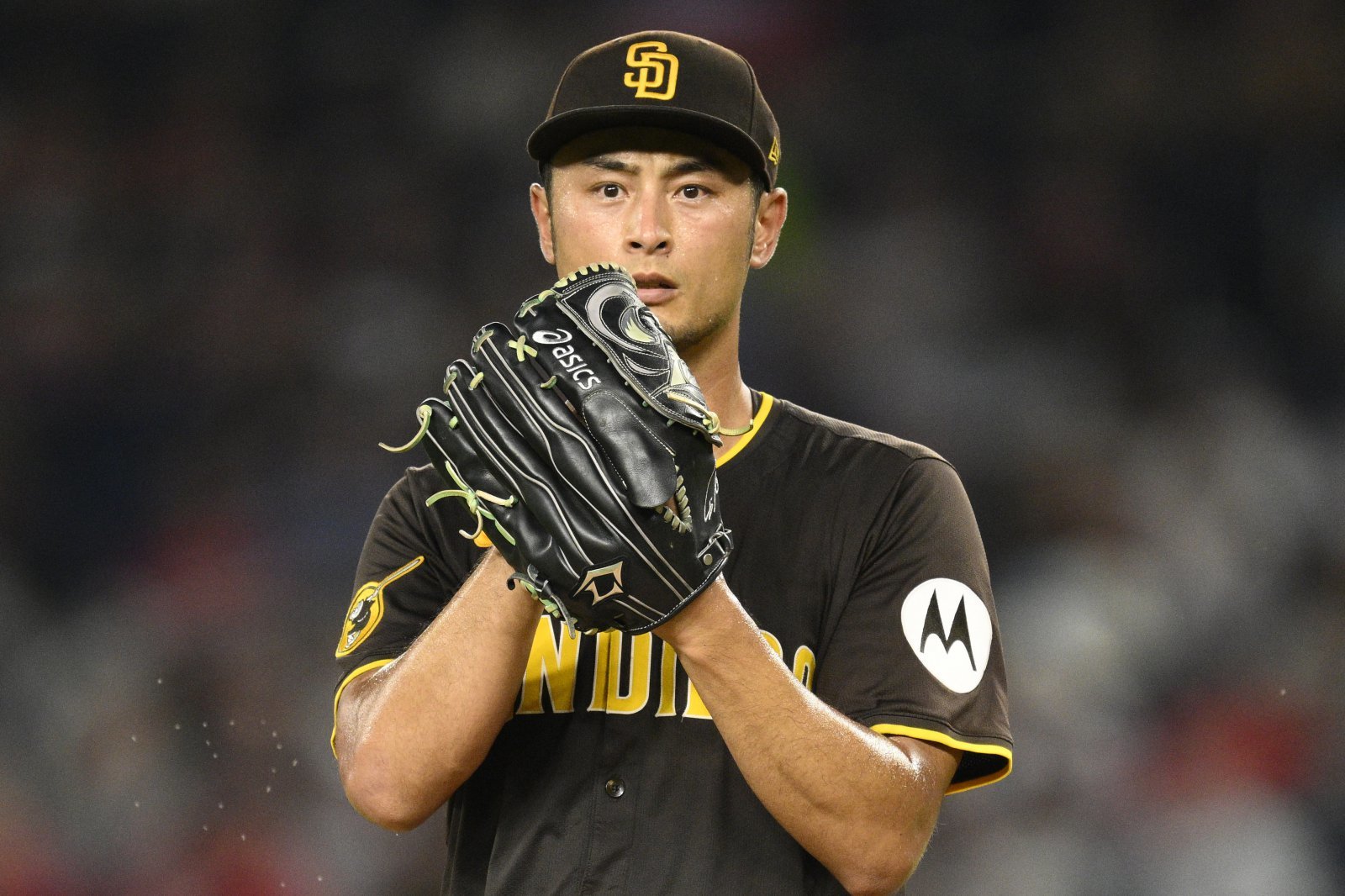 샌디에이고 다르빗슈 유는 현재 토미존 수술 이후 재활 중이다. 그는 2027시즌 복귀를 앞두고 현역 연장에 관한 고민을 이어가고 있다. AP뉴시스