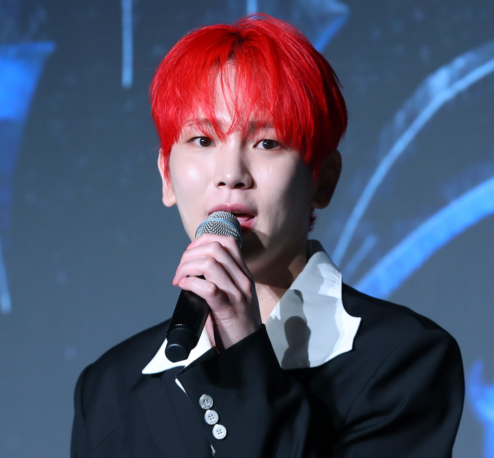 법적 대응 대신 고개 숙였다…‘주사 이모 논란’ 키, 박나래와 ‘극명 대비’