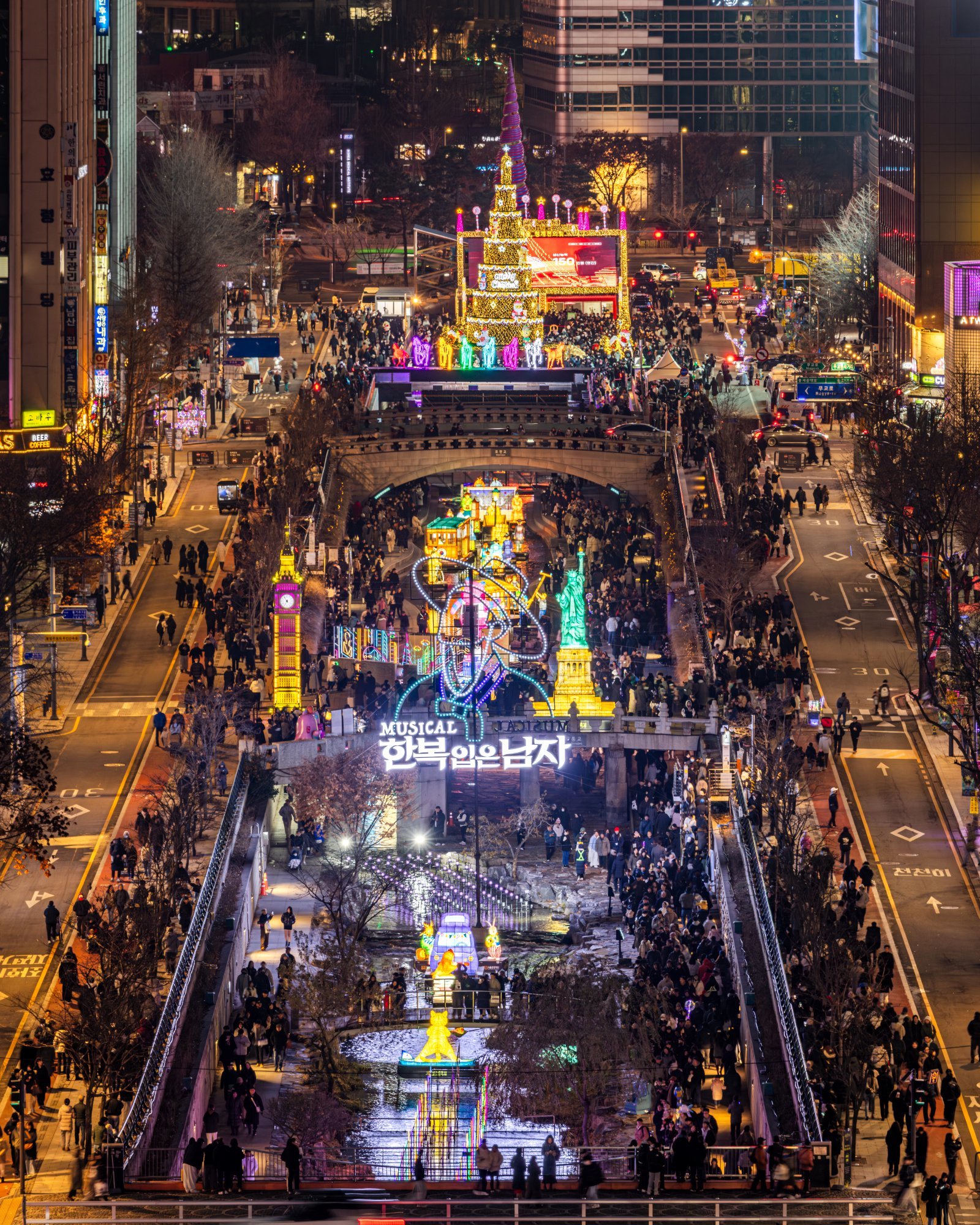2025 서울빛초롱축제 청계광장~광교 전경                     사진제공 ｜ 서울관광재단