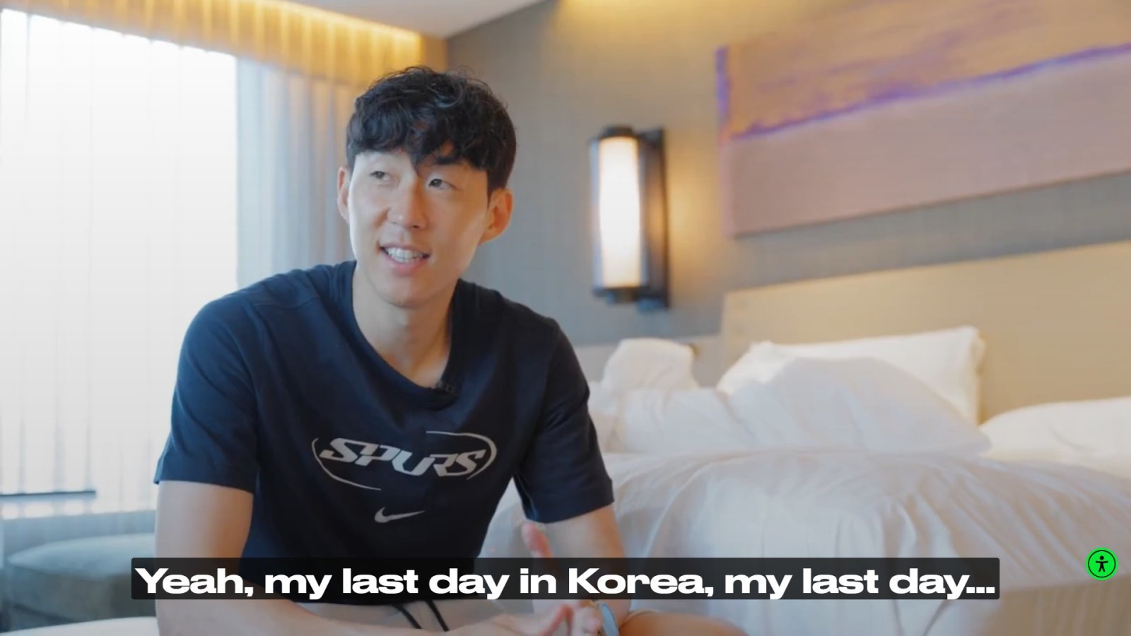 토트넘은 17일(한국시간) 구단 공식 영상 플랫폼 스퍼스플레이를 통해 헌정 다큐멘터리 ‘손흥민의 홈커밍, 토트넘의 오리지널 다큐멘터리’를 공개했다. 14분 분량의 영상에는 손흥민이 토트넘에서 남긴 발자취가 담겼다. 사진출처｜스퍼스플레이 캡처