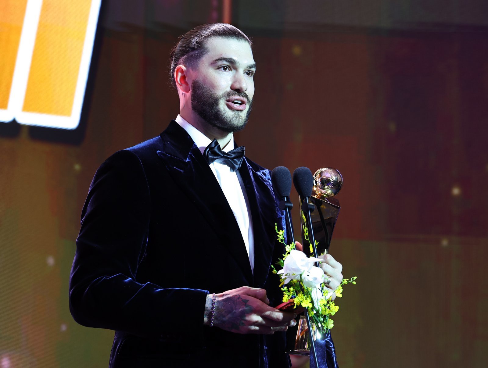 메이저리그(MLB) 토론토와 계약한 코디 폰세가 자신이 느낀 한국과 일본 프로야구의 차이점을 미국 야구 전문 팟캐스트를 통해 밝혔다. 폰세는 “가족 같은 분위기”를 차이점으로 꼽았다. 뉴시스