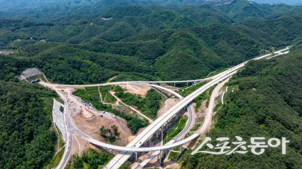 영덕군이 포항~영덕 고속도로 IC 추가 개설을 포함한 근본적인 개선 대책에 나섰다. 사진제공 ㅣ 영덕군
