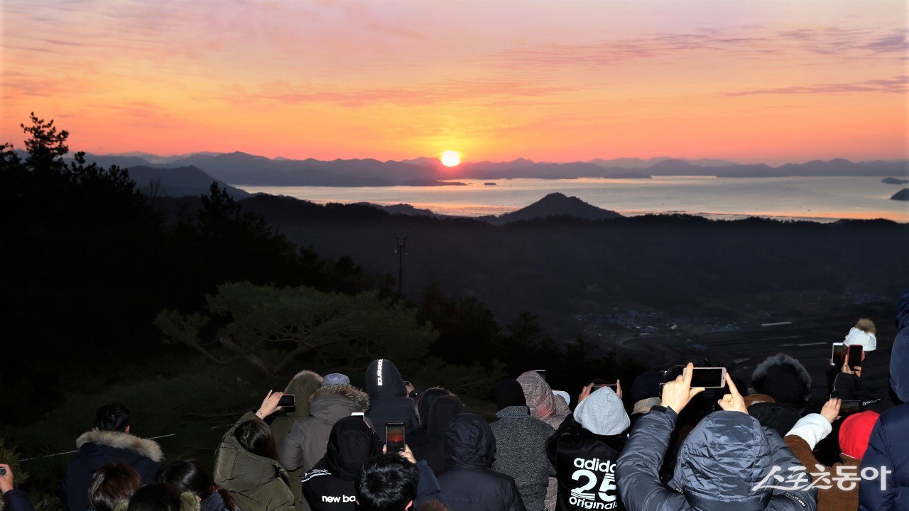 순천컨트리클럽은 1월 1일 병오년(丙午年) 새해를 맞아 골프장을 일반인에게 개방하고 해돋이 행사를 개최한다. 사진제공=순천cc
