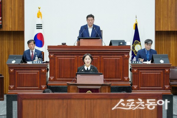 김소현 의원이 제293회 경주시의회 임시회 제1차 본회의 5분 자유발언을 하고 있다. 사진제공 ㅣ 경주시의회