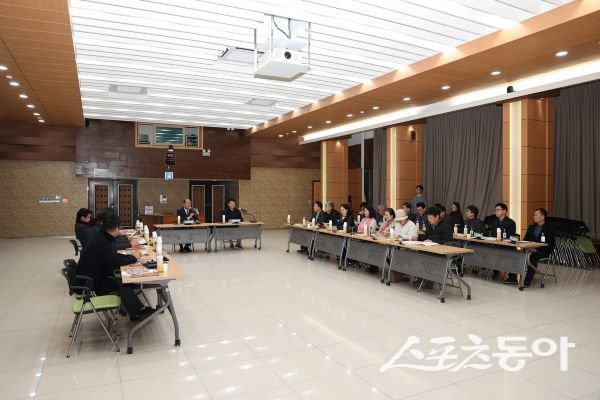 상주시가 ‘2026 상주곶감축제’ 최종보고회를 진행하고 있는 모습. 사진제공ㅣ상주시