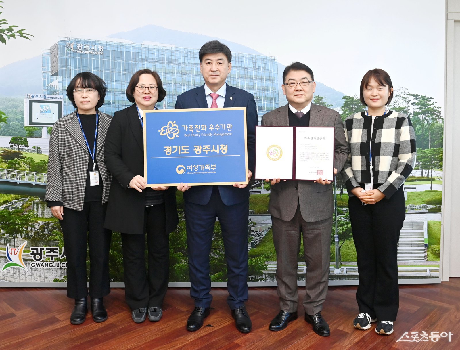 °æ±â±¤Áֽà ¡°2026³âÀº ÀÚÁ·µµ½Ã ¿Ï¼ºÀÇ ÀüȯÁ¡¡±