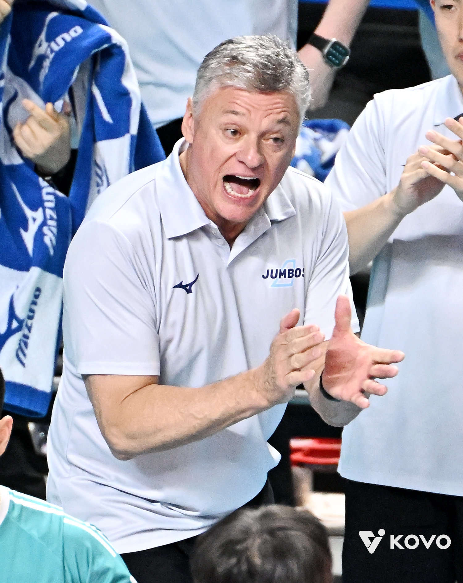 [SD 장충 인터뷰] 헤난 대한항공 감독, “잘 버틴 전반기, 굉장히 긍정적”….파에스 우리카드 감독, “선수들이 실수에 관대하지 않았으면”