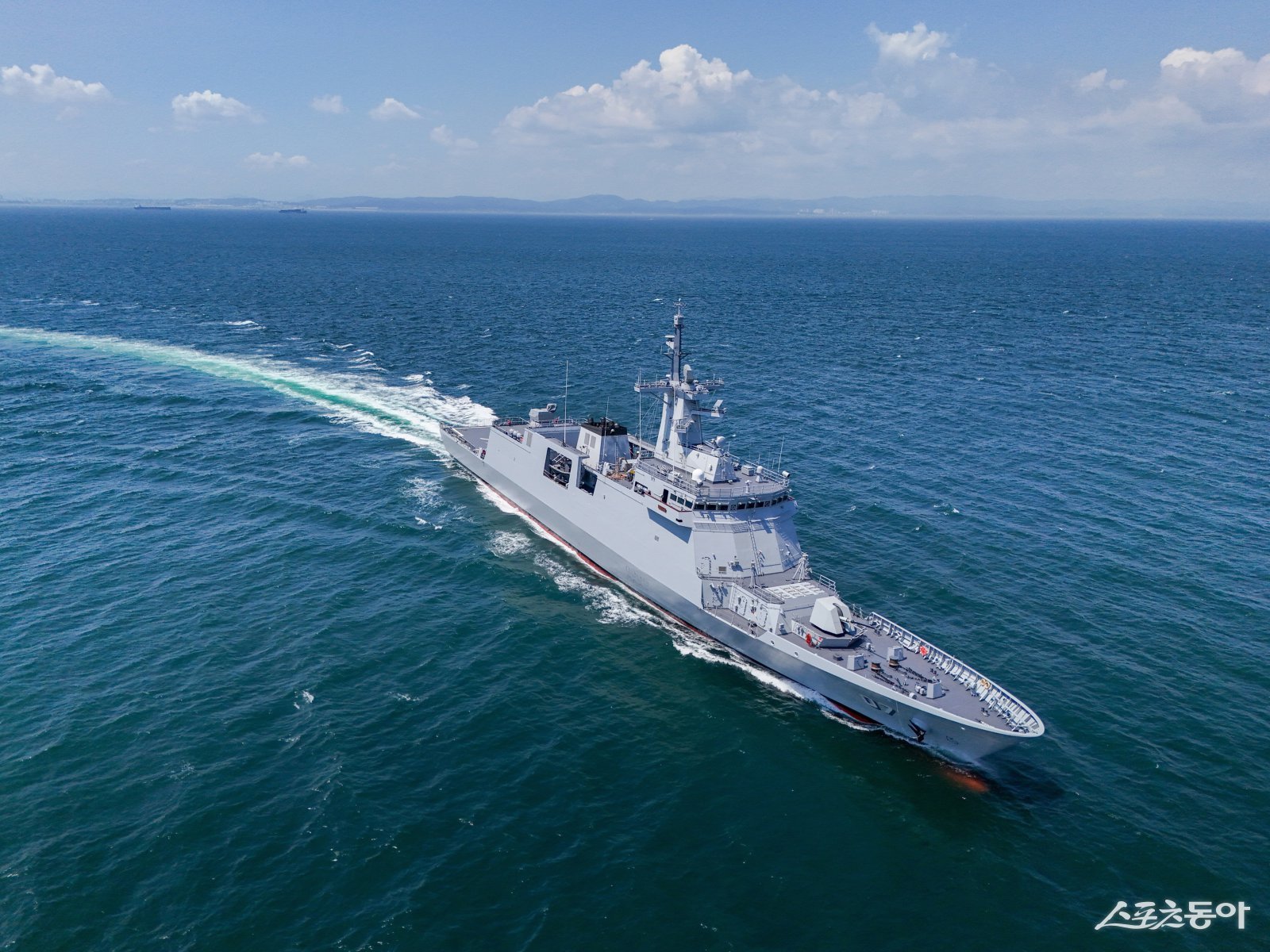 HD현대중공업이 올해 인도한 3200톤급 미겔 말바르급 호위함 2번함 디에고 실랑함. 사진제공 ｜HD현대중공업