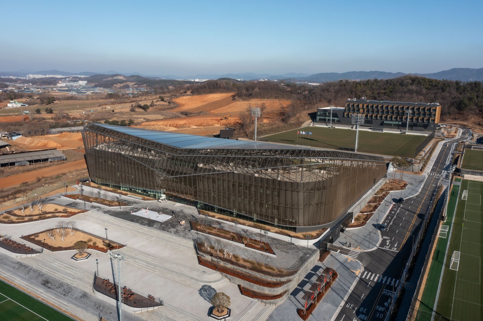 한국축구에 ‘천안 시대’가 본격적으로 시작됐다. 9월 개소한 ‘코리아풋볼파크(대한민국종합축구센터)’의 전경. 사진제공|KFA
