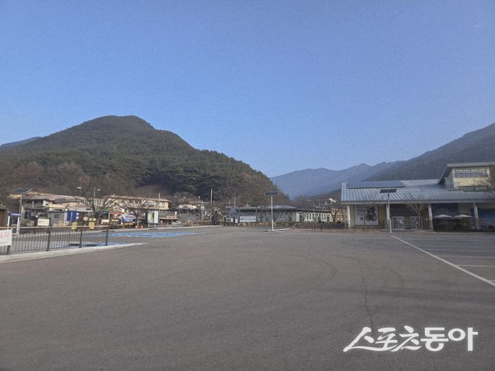 구례화엄사 주차장. 사진제공=구례군