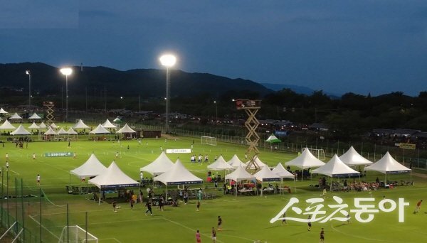 2026년 국제경기대회 지원 사업 공모에 선정된 ‘화랑대기 국제 유소년 축구대회’ 경기 모습. 사진제공 ㅣ 경주시