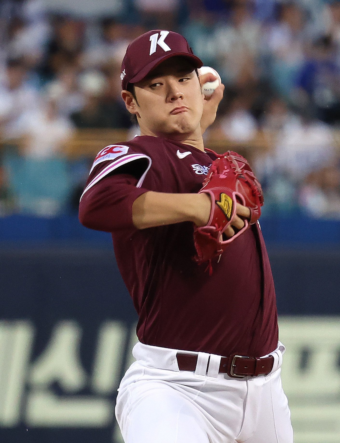 지난해 신인드래프트 전체 1순위로 지명된 키움 정현우의 2026년은 팀과 본인 모두에게 중요하다. 그가 선발진의 한 축을 맡아주면 키움에는 큰 힘이 된다. 뉴시스