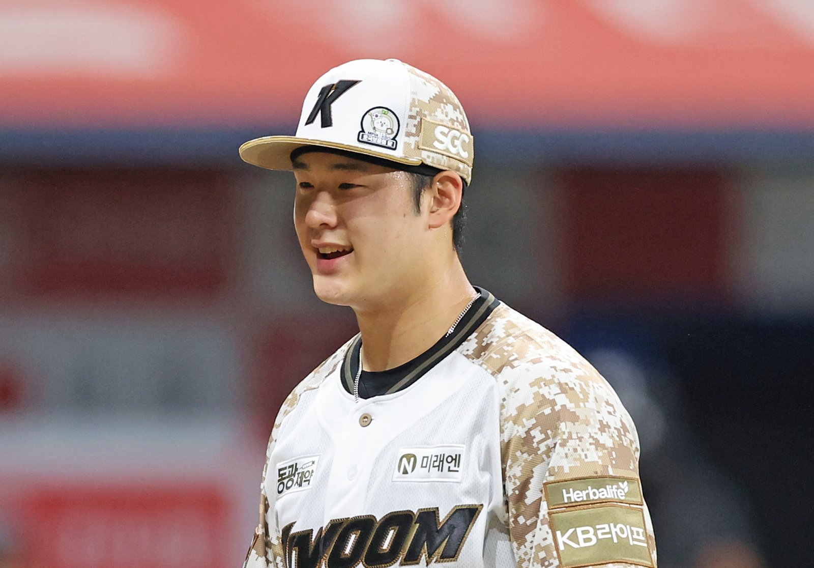 지난해 신인드래프트 전체 1순위로 지명된 키움 정현우의 2026년은 팀과 본인 모두에게 중요하다. 그가 선발진의 한 축을 맡아주면 키움에는 큰 힘이 된다. 뉴시스