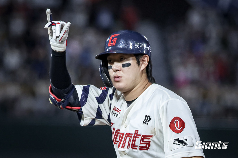 롯데의 팀 배팅 부활에는 나승엽의 활약이 중요하다. 사진제공|롯데 자이언츠