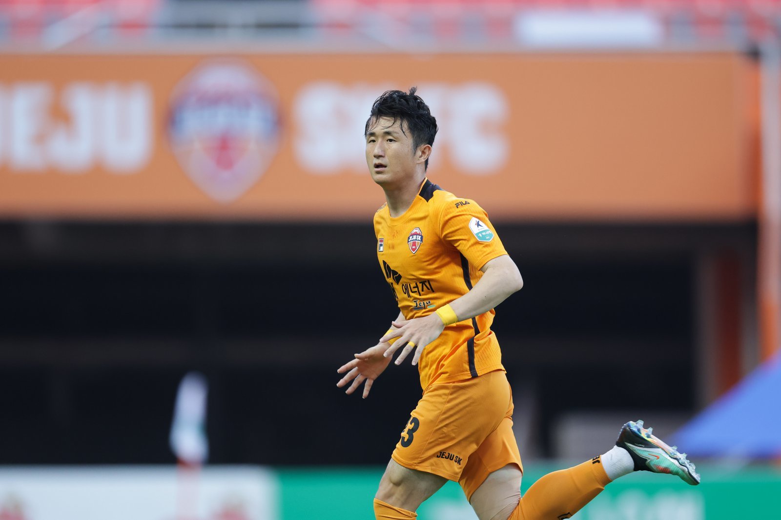 제주는 9일 “제주도 출신 베테랑 수비수 임창우와 재계약을 체결했다”고 발표했다. 사진제공|제주 SK