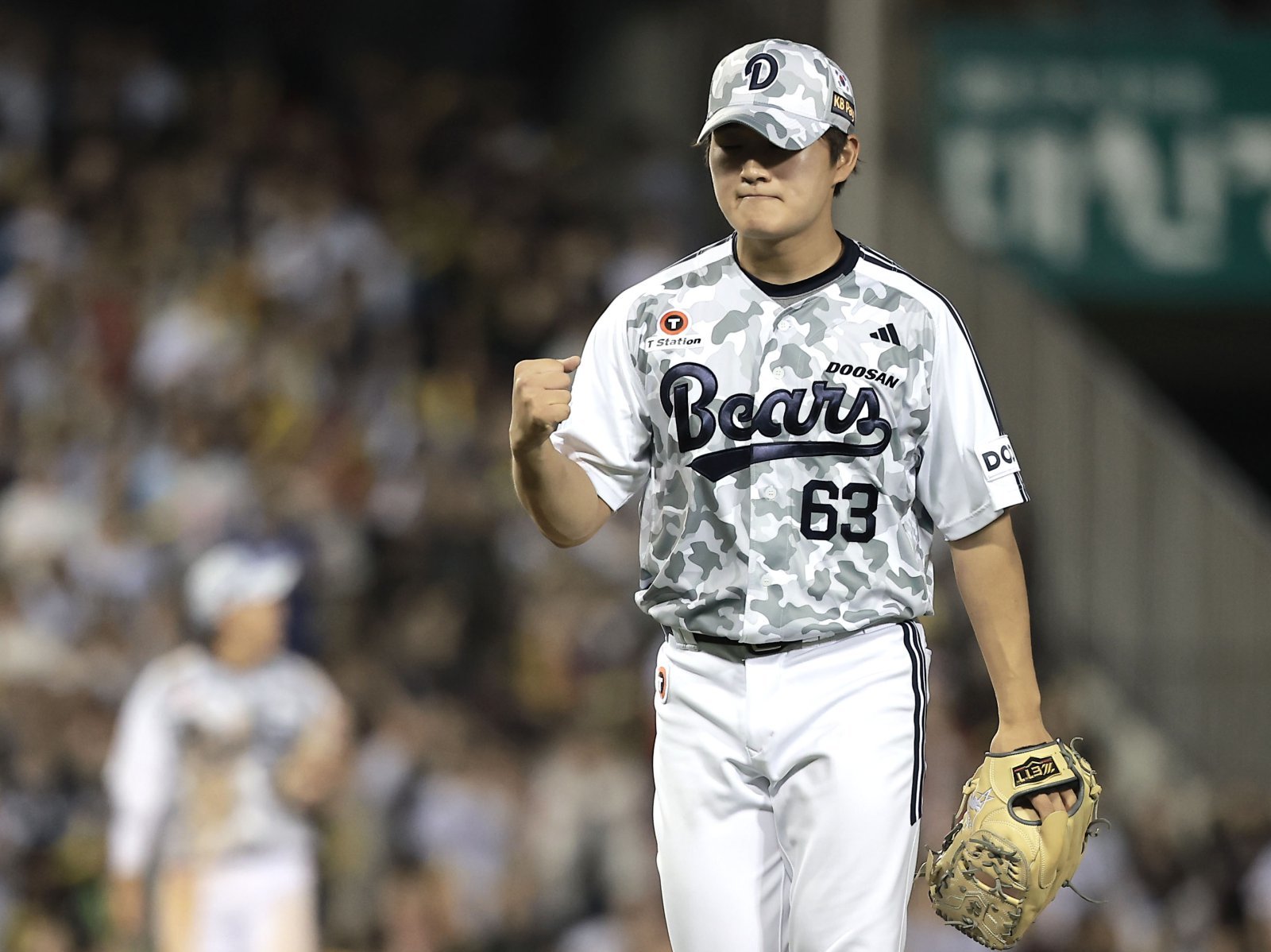 두산 김택연은 지난 시즌 9개의 블론세이브를 기록하는 아픔을 겪었지만, 흔들리지 않고 마무리투수로 시즌을 완주했다. 2026년은 자신의 커리어와 두산의 반등까지 짊어졌기에 더욱 어깨가 무겁다. 뉴시스