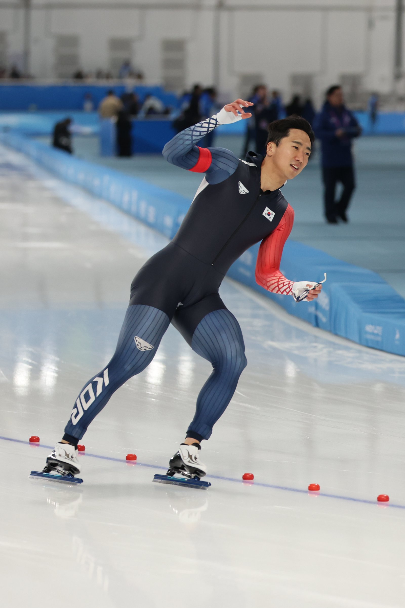 남자 스피드스케이팅 단거리의 간판 김준호는 4번째 올림픽 무대인 2026밀라노·코르티나담페초대회에서 기필코 첫 메달을 목에 걸겠다는 각오다. 이번 시즌 한국 기록을 새로 쓰는 등 흐름이 워낙 좋아 기대가 크다. 뉴시스