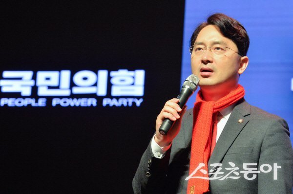 김병욱 포항시장 출마예정자가 ‘포항 재창조 프로젝트 4호’를 밝히고 있다. 사진제공 ㅣ 김병욱사무소