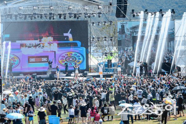 제18회 정남진 장흥물축제 공연. 사진제공=장흥군