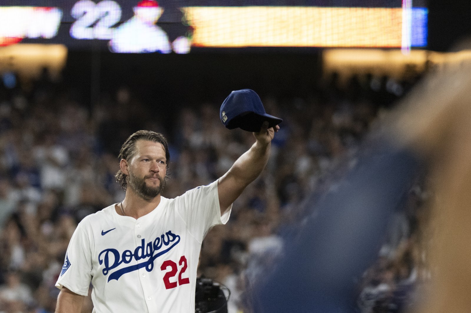 지난해를 끝으로 은퇴를 선언한 전 LA 다저스 투수 커쇼가 16일(한국시간) 2026 WBC에 참가하고자 미국대표팀 합류를 결정했다. AP뉴시스