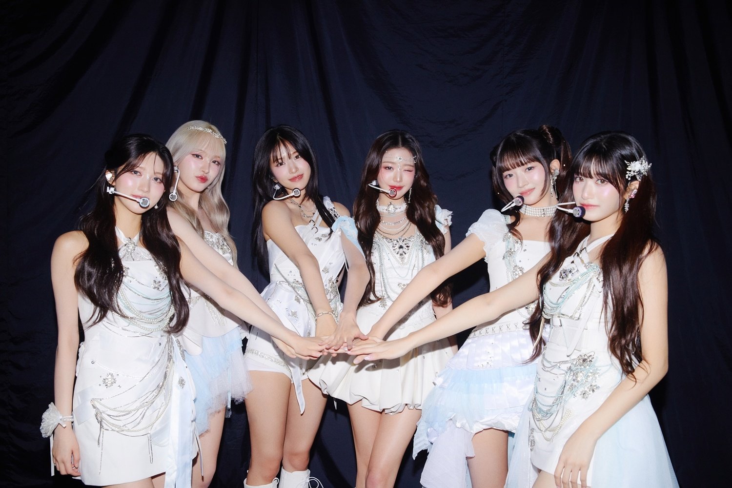 아이브, 2월 말 컴백 확정…월드투어 돌입 [공식]