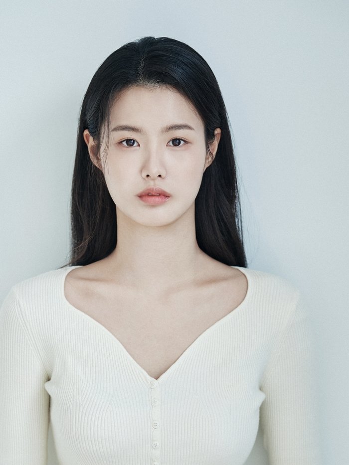 기은수, 새벽엔터테인먼트와 전속계약