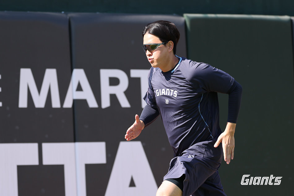 지난달 교통사고 당한 롯데 김원중, 1차 캠프 중 합류 목표로 회복에 전념