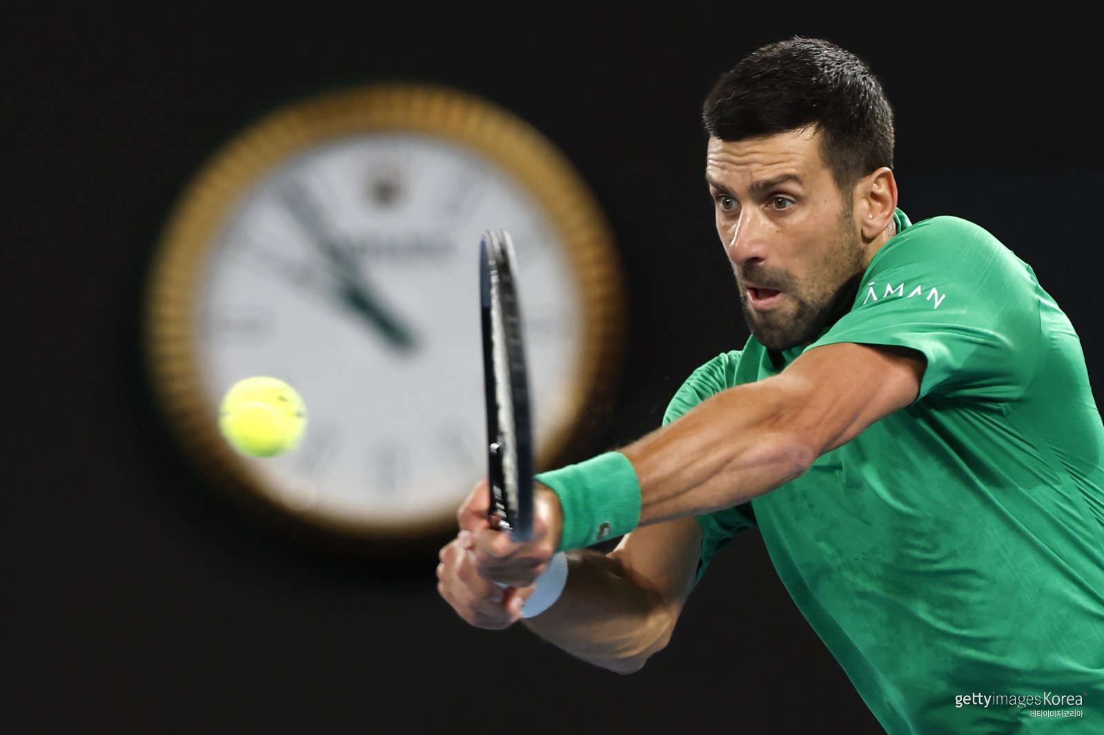 ‘G.O.A.T.’ 조코비치, 호주오픈 통산 100승 ‘메이저 25승 쾌조의 출발’