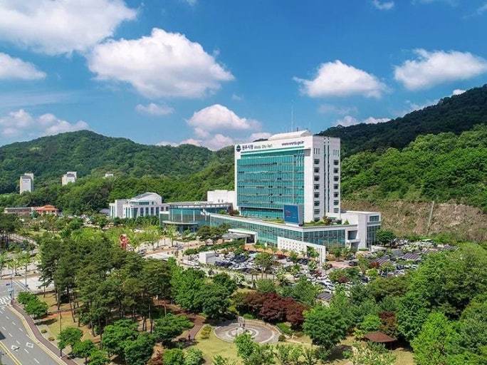 원주시는 지난해 연간 수출액 12억 달러를 달성하며 강원특별자치도 내 수출 1위 도시의 위상을 공고히 했다. 사진은 원주시청.