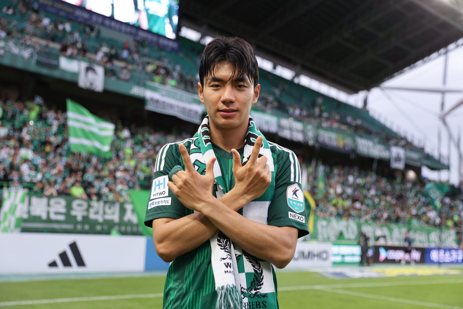 전진우가 ‘커리어하이’를 찍은 전북을 떠나 잉글랜드 챔피언십 옥스포드 유나이티드에서 새로운 도전을 시작했다. 사진제공｜한국프로축구연맹