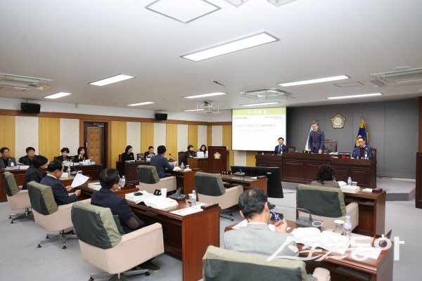 청도군의회가 1월 26일부터 2월 6일까지 제315회 청도군의회 임시회를 개최한다. 사진제공 ㅣ 청도군의회