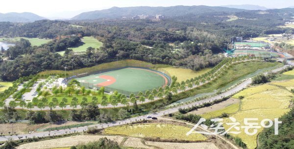 경주 베이스볼파크 3구장이 오는 5월 준공을 앞두고 있다. 사진제공 ㅣ 경주시