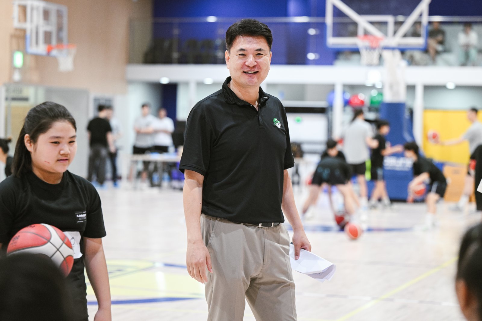 심판 배정 문제로 경기 개시를 30분 늦어지게 한 김영만 WKBL 경기운영본부장이 1개월 자격정지 징계를 받았다. 사진제공｜WKBL