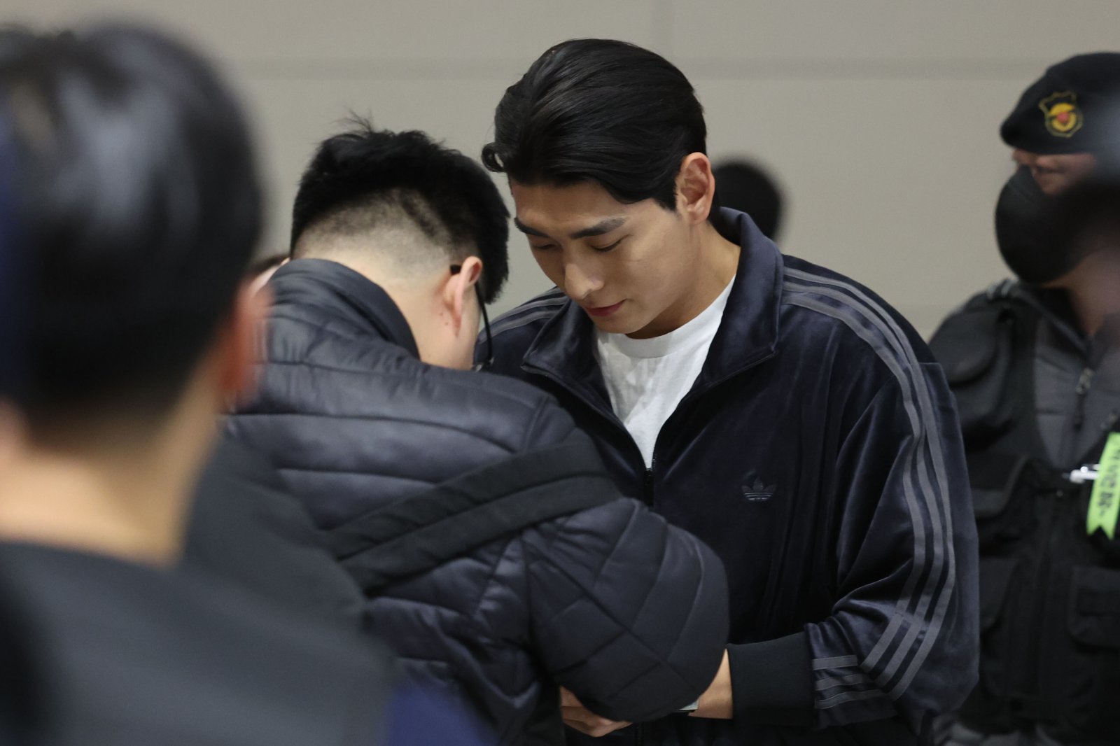 샌프란시스코 이정후는 22일(한국시간) 서류 문제로 LA국제공항에 1시간 억류됐던 것으로 알려졌다. 현재는 풀려나 정상적인 일정을 소화하고 있다. 뉴시스