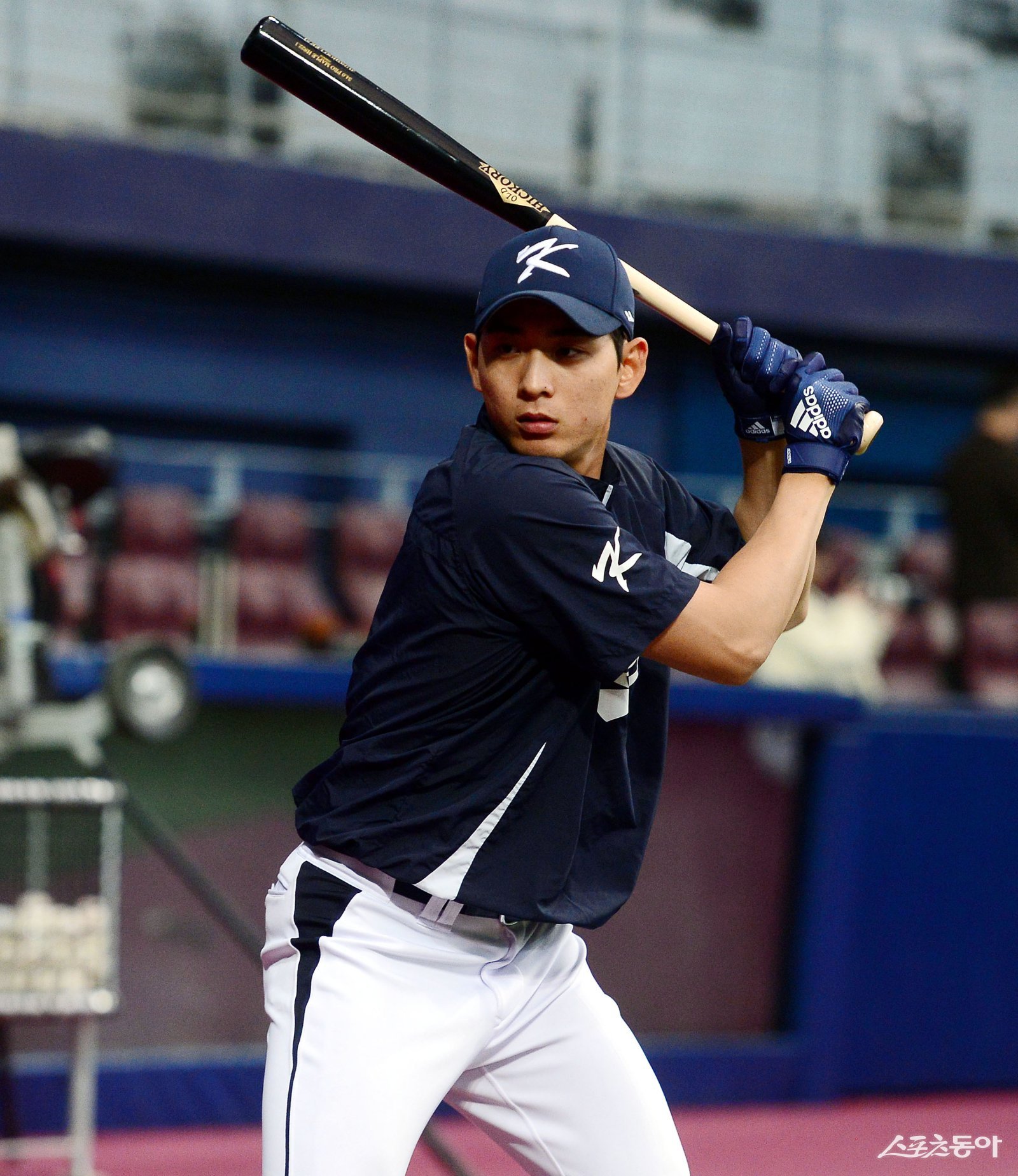 샌프란시스코 이정후는 21일 WBC 출전을 확정했다. 그는 국제대회 통산 28경기서 타율 0.333을 기록한 타선의 핵심 자원이다. 스포츠동아DB