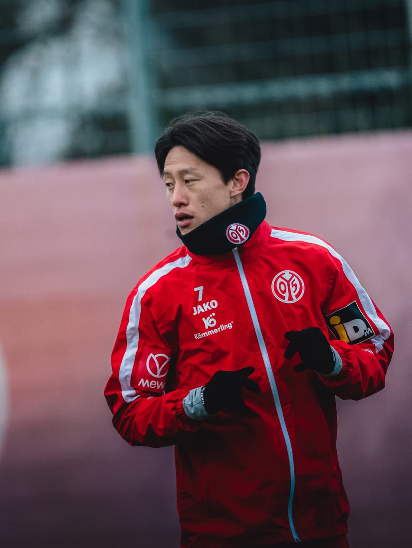 마인츠 이재성이 계약만료가 6개월 앞으로 다가오면서 다음 스텝에 대한 축구계의 시선이 쏠리고 있다. 사진출처｜FSV 마인츠05 페이스북